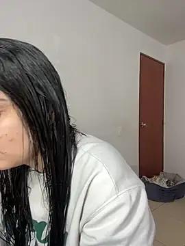 Selena Roa online show from February 15, 2026, 4:39 pm