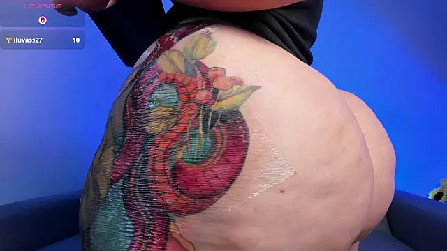 Snapshot of miah_storm chatting on March 31, 2026, 4:47 am miah storm online show from March 31, 2026, 4:47 am