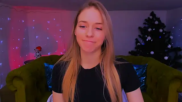 sassy cutie online show from January 14, 2026, 1:04 pm