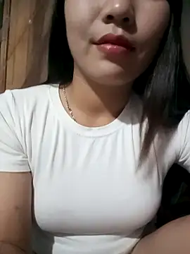 -Lanaa- online show from November 6, 2025, 5:28 pm