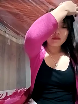 -Lanaa- online show from December 14, 2025, 10:26 pm