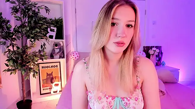 Snapshot of Synrix chatting on February 21, 2026, 7:21 am Synrix online show from February 21, 2026, 7:21 am