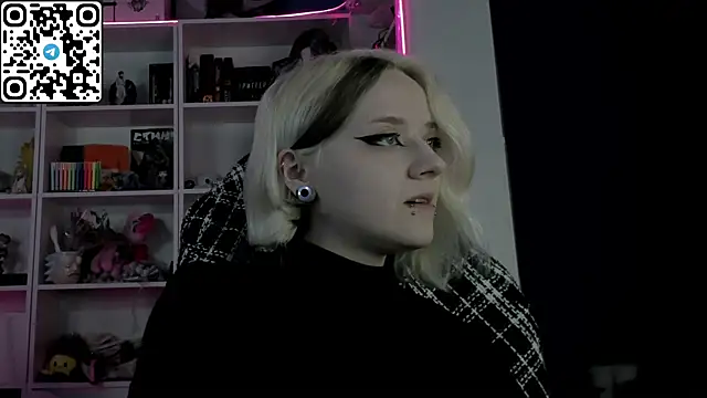 Holy Mistress S online show from April 25, 2026, 9:12 am