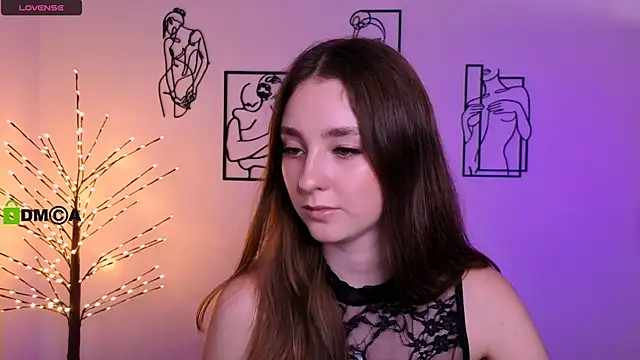 alisabliss online show from July 8, 2026, 7:25 pm