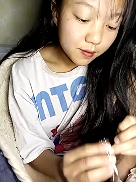 Quynhsumon online show from January 10, 2026, 2:45 pm