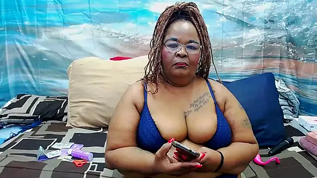 MatureMilfxxx online show from June 27, 2026, 5:08 pm