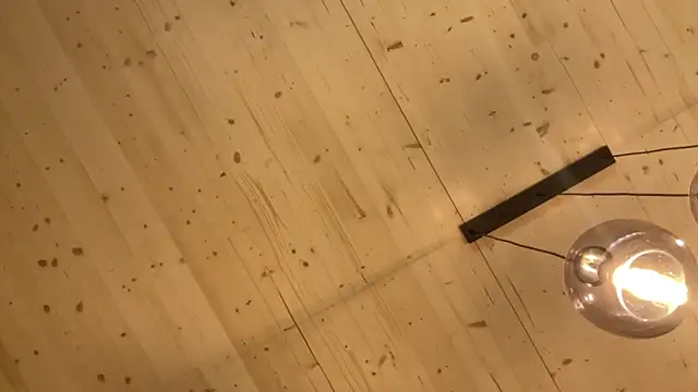 allisonwhite222 online show from November 9, 2025, 6:01 pm