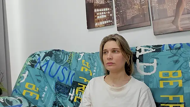 Snapshot of Tenderly_Sophie chatting on February 15, 2026, 2:34 am Tenderly Sophie online show from February 15, 2026, 2:34 am