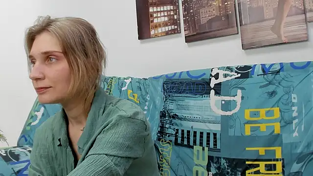 Snapshot of Tenderly_Sophie chatting on February 10, 2026, 8:13 am Tenderly Sophie online show from February 10, 2026, 8:13 am