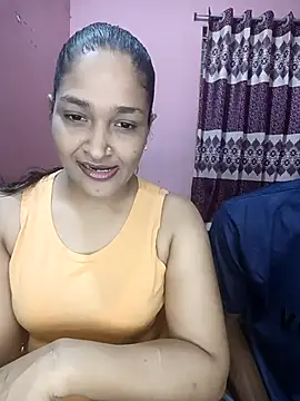 CoupleShow 432 online show from April 28, 2026, 5:06 pm
