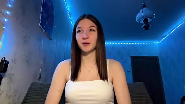 Beauty miIa online show from November 2, 2025, 3:06 pm
