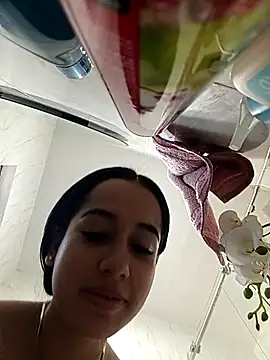 BabyCaramel18 online show from October 29, 2025, 12:48 pm