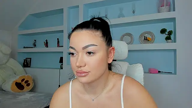 juliexxx online show from January 17, 2026, 6:55 pm