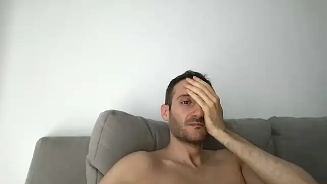 LukaShyGuy online show from July 18, 2026, 9:07 am