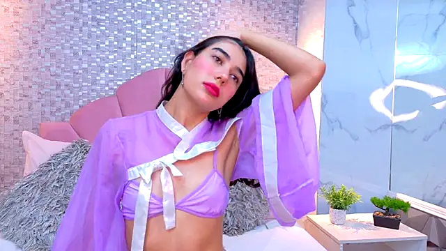 AdelineJhones online show from October 23, 2025, 5:22 pm