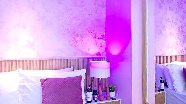 AdelineJhones online show from December 5, 2025, 2:48 pm