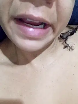 Snapshot of Bruninhadeusa chatting on January 15, 2026, 12:52 pm Bruninhadeusa online show from January 15, 2026, 12:52 pm