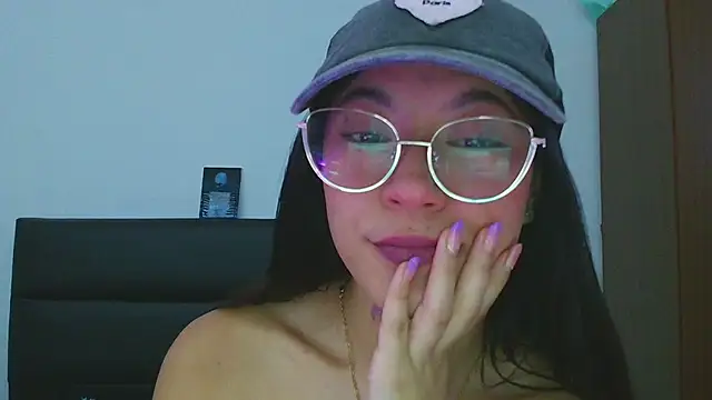 LissyM online show from November 10, 2025, 6:35 pm