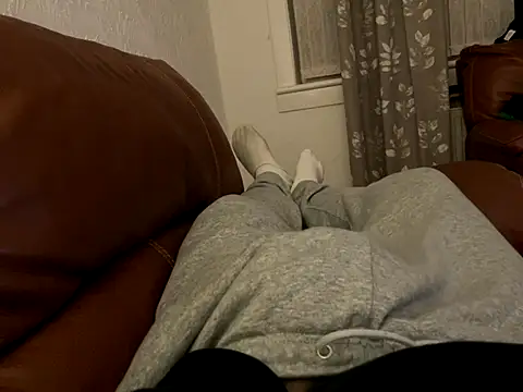 irnbru77 online show from November 11, 2025, 9:09 pm