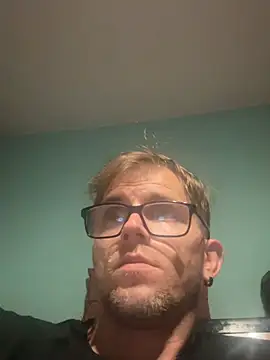 StephPra94 online show from July 27, 2026, 8:05 pm