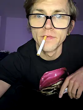 StephPra94 online show from October 26, 2025, 7:14 pm