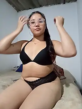 Snapshot of cami_3008 chatting on March 5, 2026, 4:53 am cami 3008 online show from March 5, 2026, 4:53 am