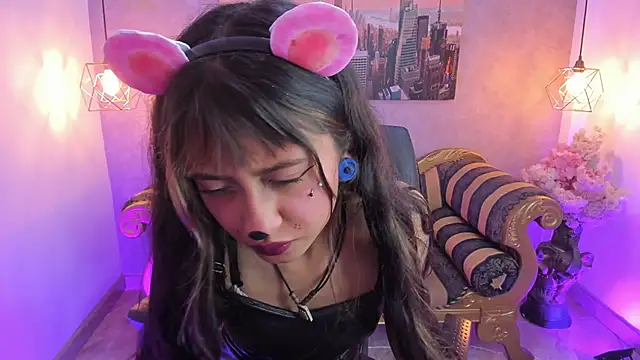 Snapshot of Noa_clk chatting on October 30, 2025, 3:49 am Noa clk online show from October 30, 2025, 3:49 am