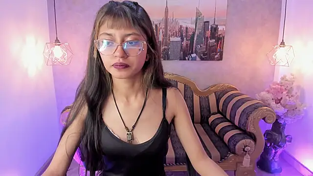 Snapshot of Noa_clk chatting on October 23, 2025, 3:27 am Noa clk online show from October 23, 2025, 3:27 am