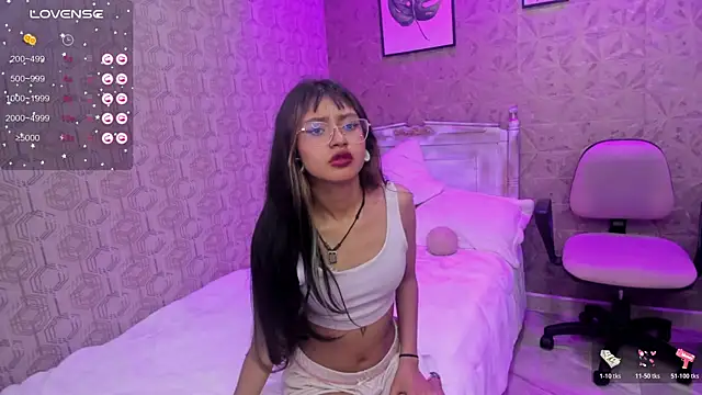 Snapshot of Noa_clk chatting on December 5, 2025, 4:22 am Noa clk online show from December 5, 2025, 4:22 am