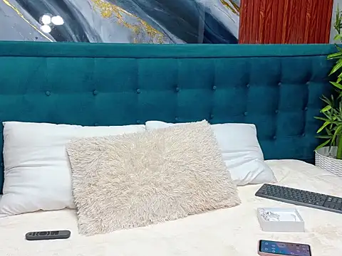 mira cherry02 online show from December 17, 2025, 1:38 pm