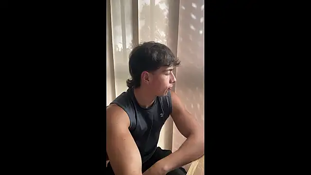 Snapshot of JUSTIN_JHONS chatting on March 18, 2026, 9:59 pm JUSTIN JHONS online show from March 18, 2026, 9:59 pm