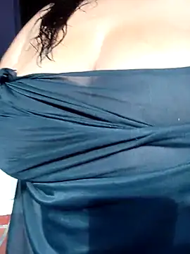 Snapshot of mother2-divorced chatting on March 12, 2026, 1:26 pm mother2-divorced online show from March 12, 2026, 1:26 pm