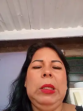 Snapshot of mother2-divorced chatting on March 19, 2026, 1:44 pm mother2-divorced online show from March 19, 2026, 1:44 pm