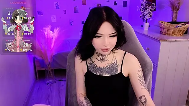 Emma Kirks online show from June 16, 2026, 12:49 pm