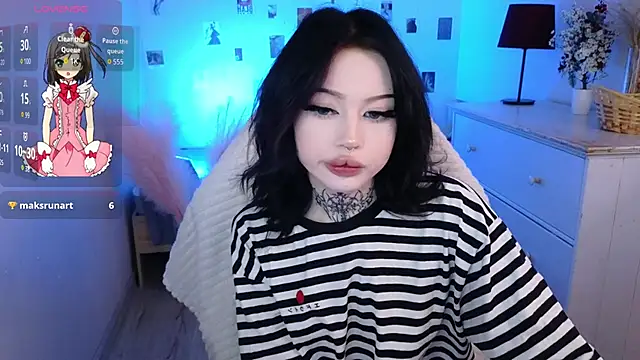 Emma Kirks online show from June 12, 2026, 12:36 pm