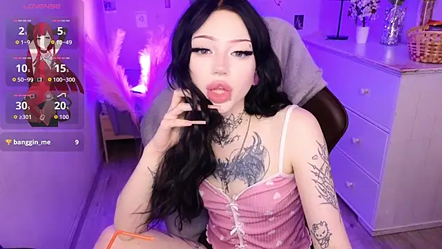 Emma Kirks online show from July 2, 2026, 12:33 pm