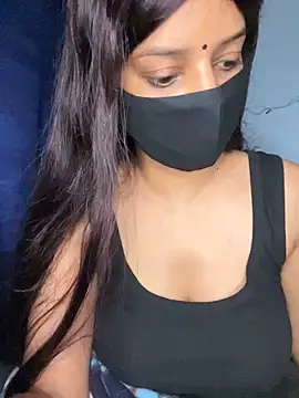 Cute Marina online show from February 13, 2026, 6:19 pm