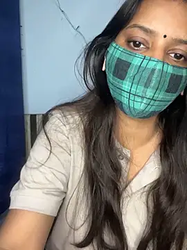 Cute Marina online show from December 22, 2025, 5:35 pm