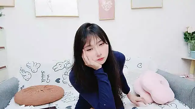 yuyan3929 online show from July 1, 2026, 3:56 pm
