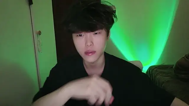 L1kuto online show from March 12, 2026, 11:36 am