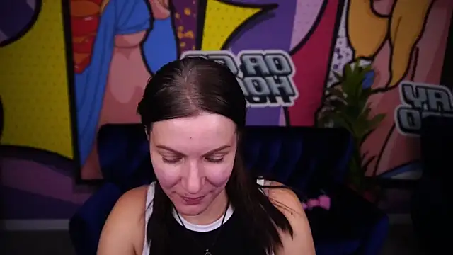 SofieMoons online show from November 5, 2025, 1:47 pm