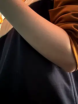 Emily-y online show from December 5, 2025, 3:38 am