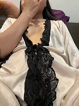 Emily-y online show from October 25, 2025, 12:50 pm