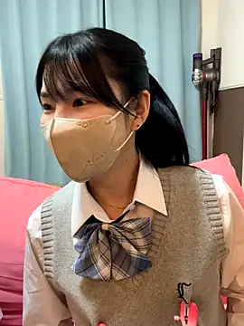 Snapshot of school_ch chatting on December 5, 2025, 1:21 pm school ch online show from December 5, 2025, 1:21 pm