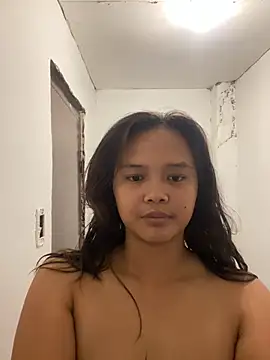 Snapshot of chicc_alexa chatting on October 31, 2025, 12:57 pm chicc alexa online show from October 31, 2025, 12:57 pm