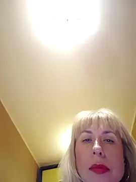 Snapshot of SelinaLovqx chatting on June 20, 2026, 10:04 pm SelinaLovqx online show from June 20, 2026, 10:04 pm
