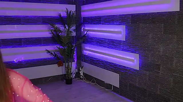 SexyCelline online show from February 13, 2026, 5:29 am