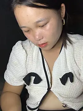 love pusy09 online show from October 25, 2025, 5:50 am