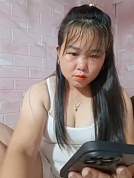 love pusy09 online show from July 14, 2026, 2:12 pm