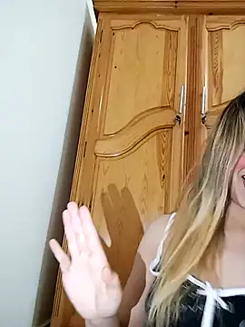 Snapshot of indilasixeey chatting on December 17, 2025, 4:06 am indilasixeey online show from December 17, 2025, 4:06 am